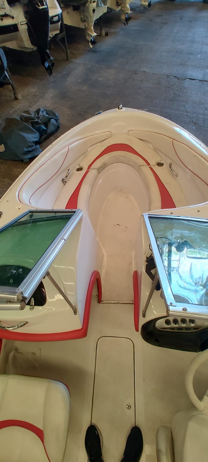 Arco Iris 20 2011 Evinrude e-tec 150 hp 